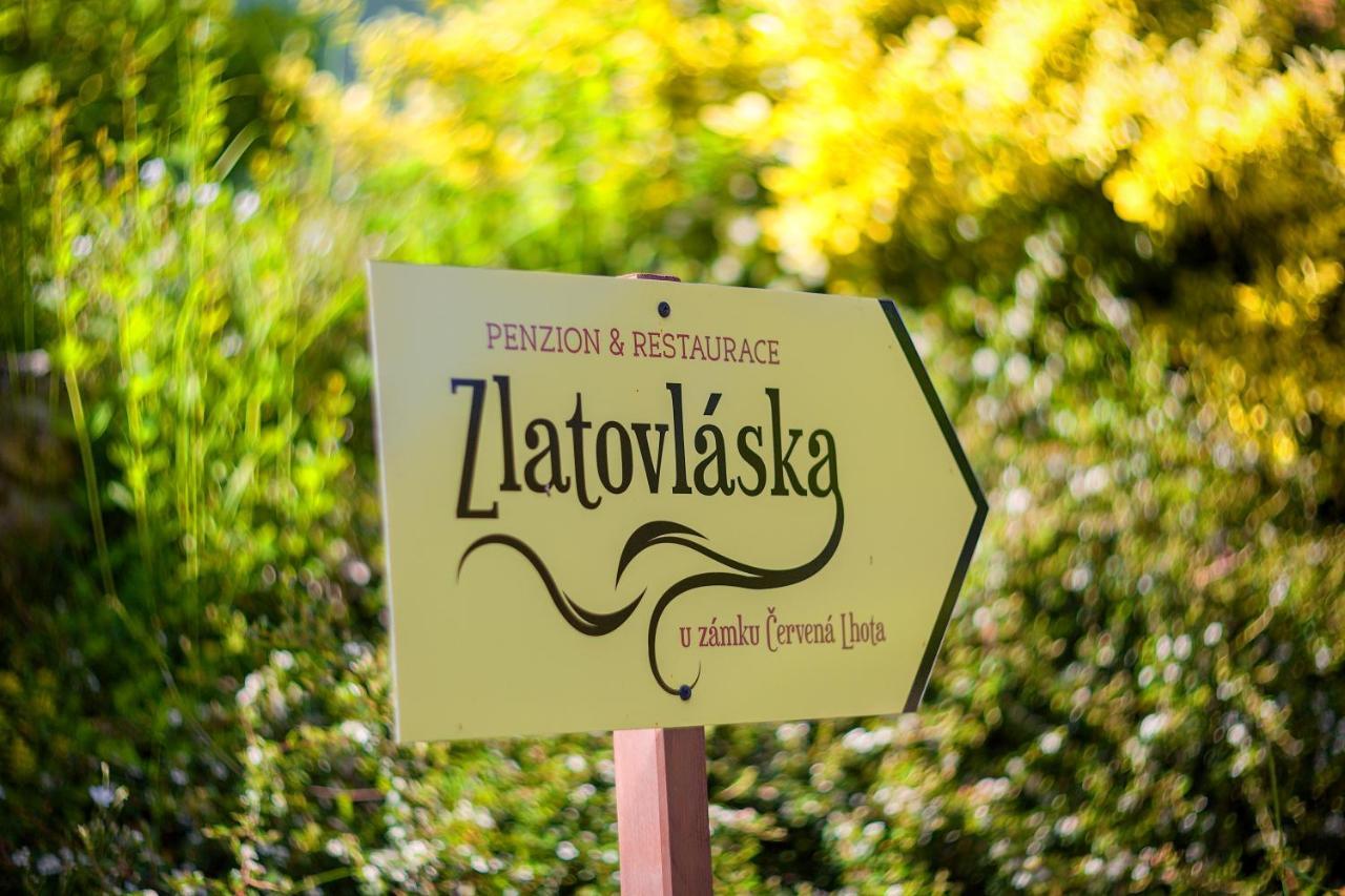 Penzion A Restaurace Zlatovlaska U Zamku Cervena Lhota Jizna Exterior photo
